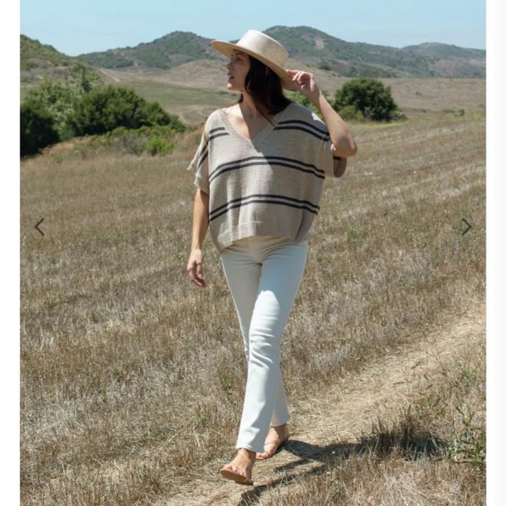 CJLA Rae Charcoal Sweater Top-Medium-New Never Tried On